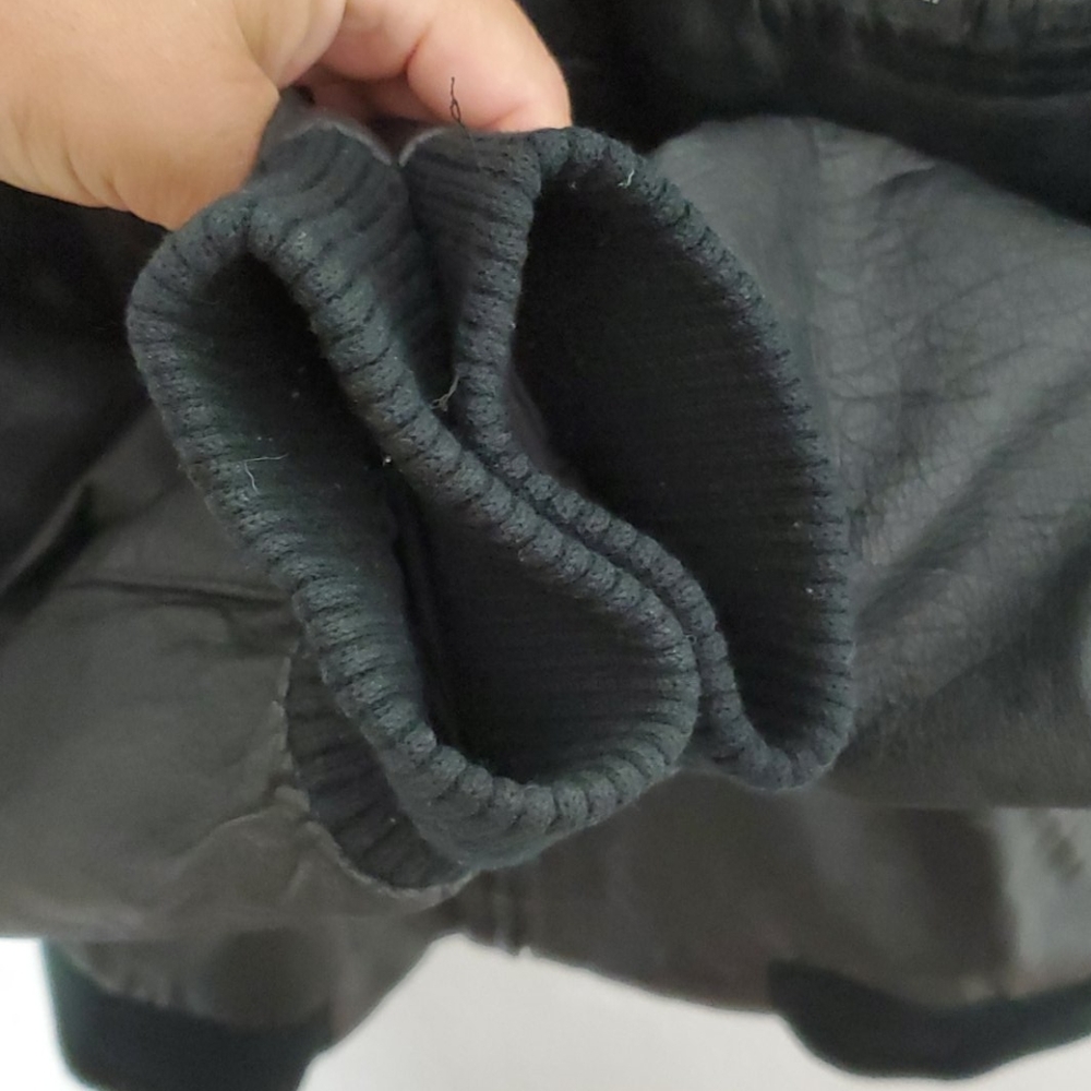 Members Only leather jacket - Picture 10 of 16